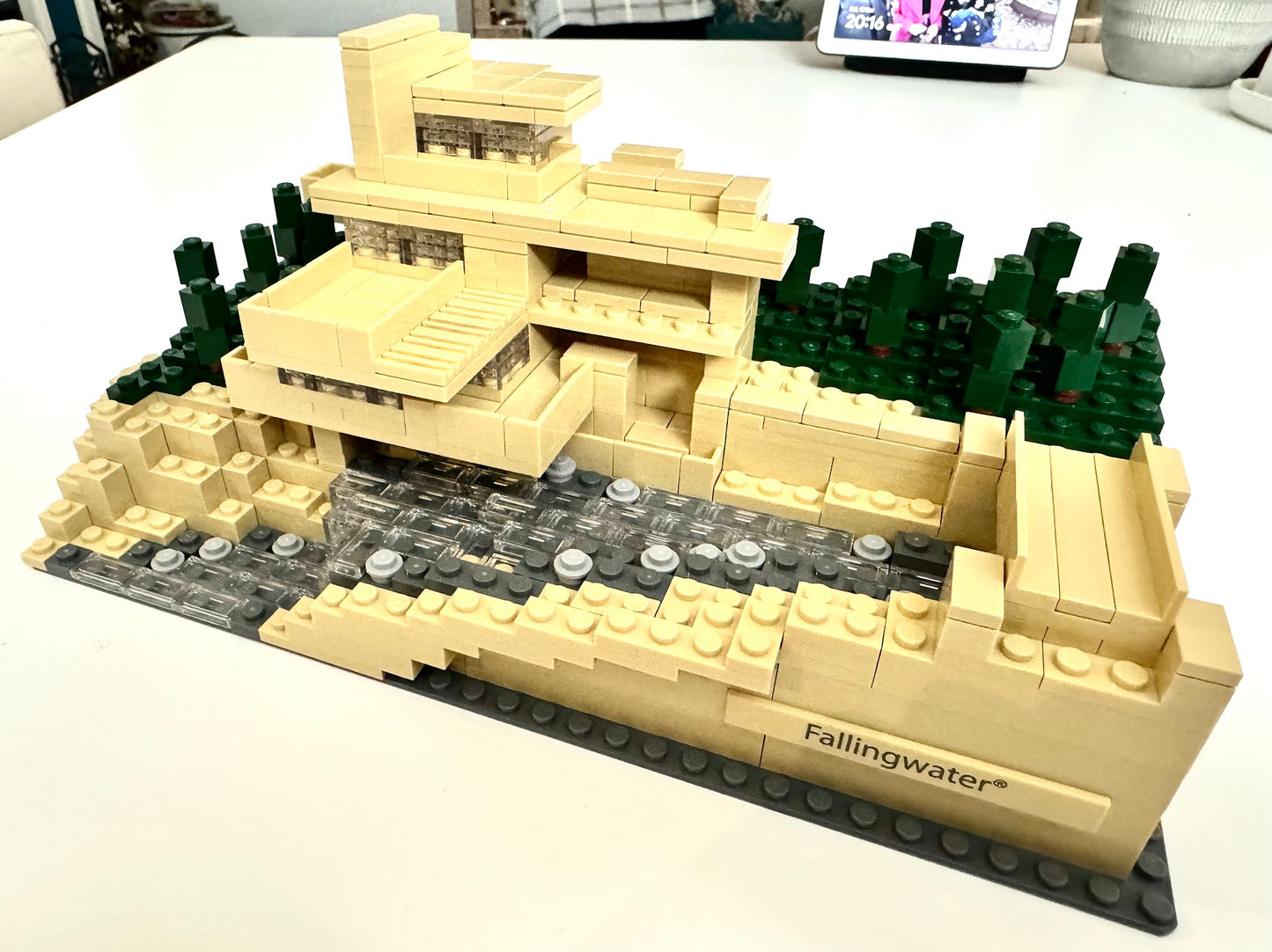 LEGO Architecture: Fallingwater - Set #21005