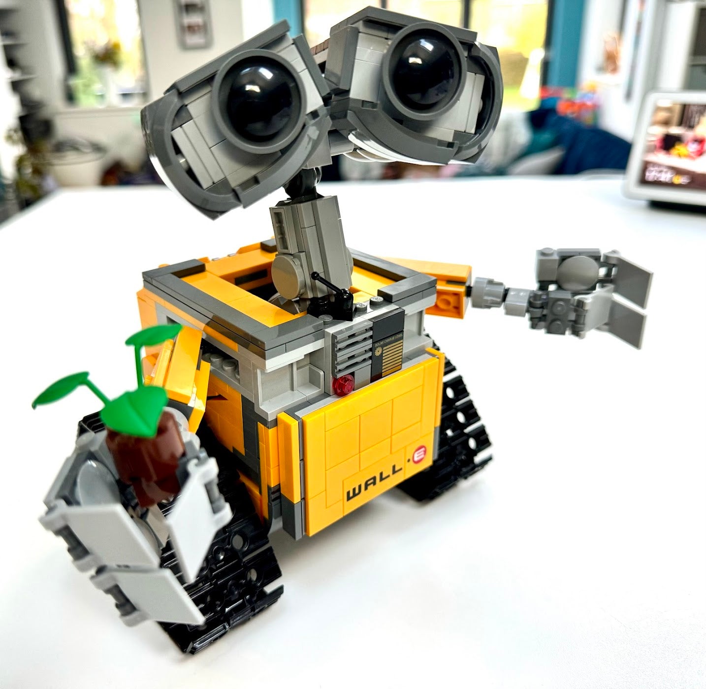 LEGO Ideas: WALL-E - Set #21303